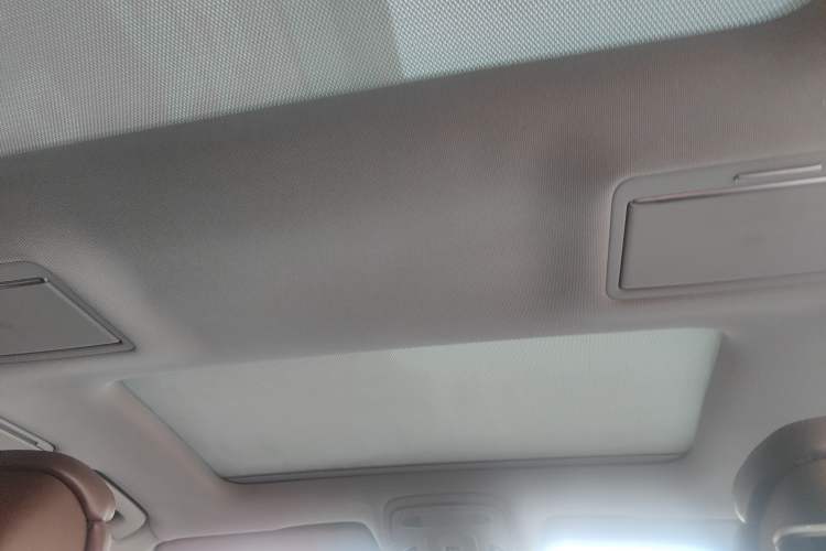 Used Audi A8 2012 A8L 50 TFSI quattro Comfort model Headliner