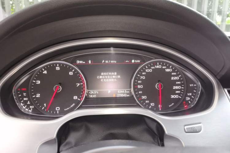 Used Audi A8 2012 A8L 45 TFSI quattro Comfort model Instrument Cluster