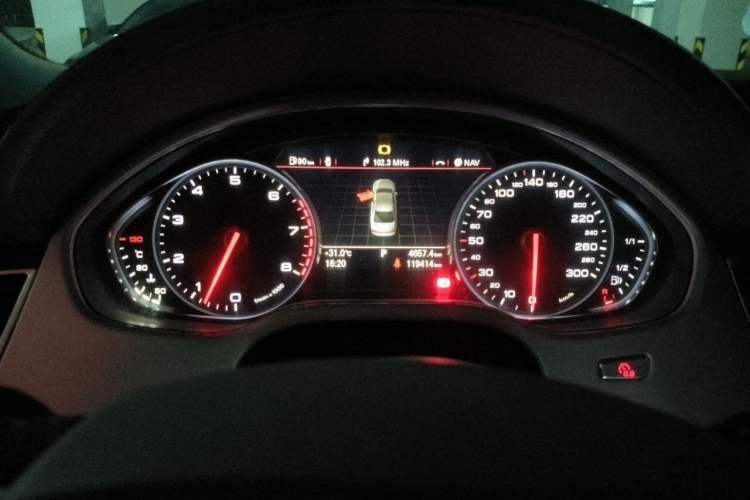 Used Audi A8 2012 A8L 45 TFSI quattro Comfort model Instrument Cluster