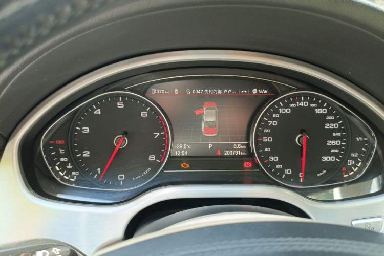 Used Audi A8 2012 A8L 50 TFSI quattro Comfort model Instrument Cluster