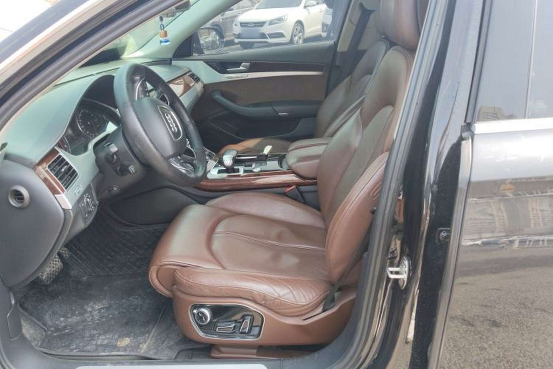 Used Audi A8 2012 A8L 45 TFSI quattro Comfort model Left Front Seat
