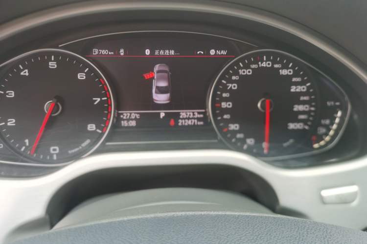 Used Audi A8 2012 A8L 45 TFSI quattro Comfort model Odometer Close Up