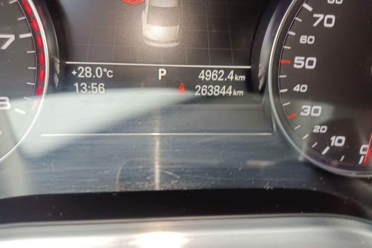 Used Audi A8 2012 A8L 45 TFSI quattro Comfort model Odometer Close Up