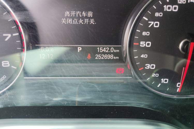 Used Audi A8 2012 A8L 45 TFSI quattro Comfort model Odometer Close Up