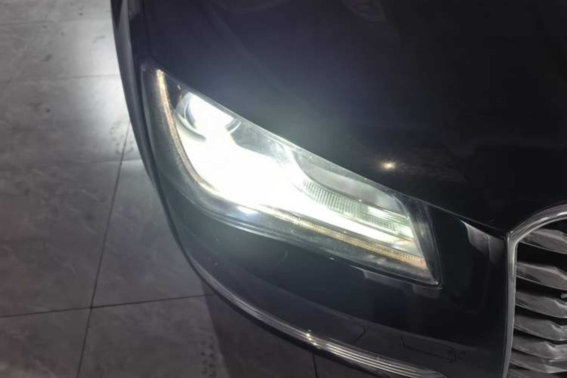 Used Audi A8 2012 A8L 45 TFSI quattro Luxury Model Right Front Headlight