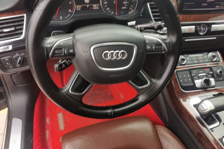 Used Audi A8 2012 A8L 45 TFSI quattro Luxury Model Steering Wheel