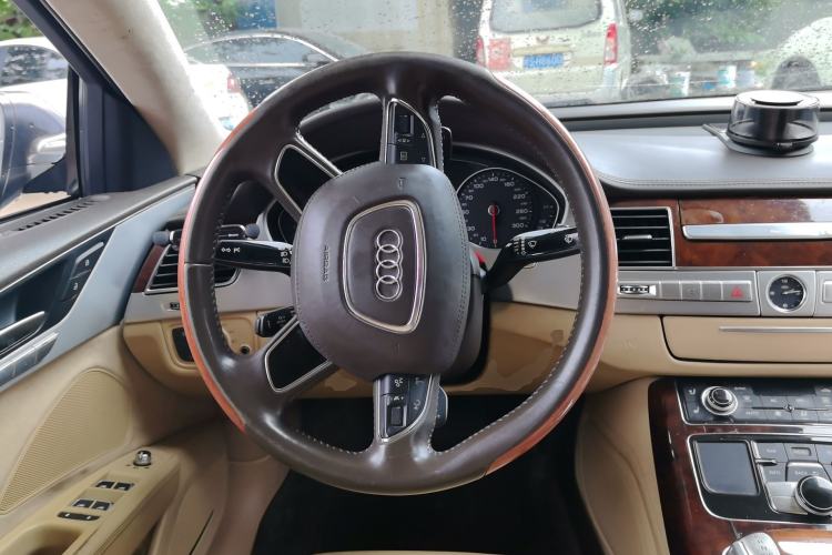 Used Audi A8 2012 A8L 45 TFSI quattro Luxury Model Steering Wheel