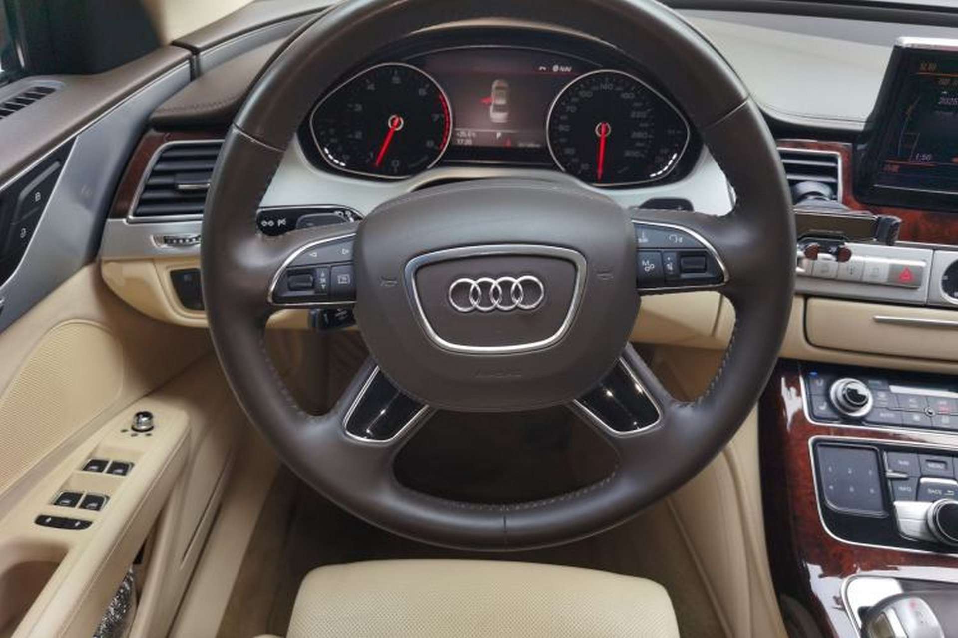 Used Audi A8 2012 A8L 45 TFSI quattro Luxury Model Steering Wheel
