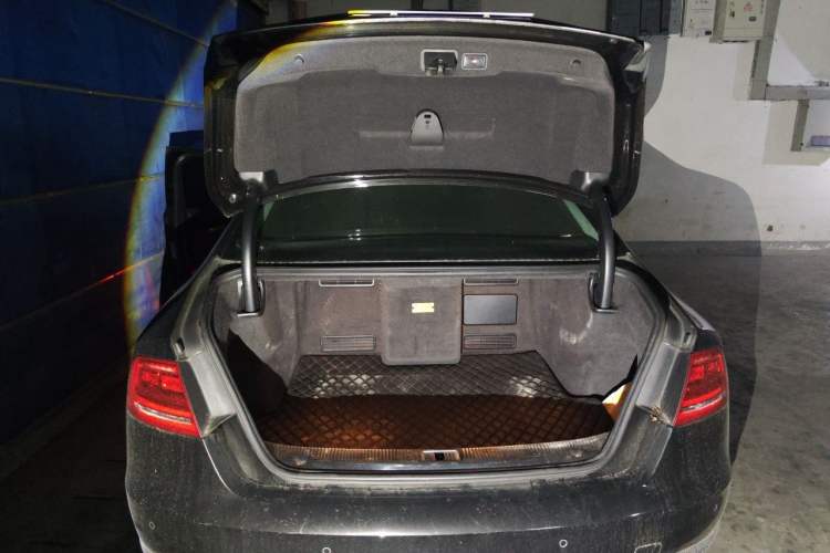 Used Audi A8 2012 A8L 50 TFSI quattro Prestige Edition Trunk