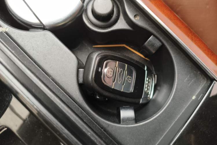 Used Audi A8 2012 A8L 50 TFSI quattro Comfort model Vehicle Key