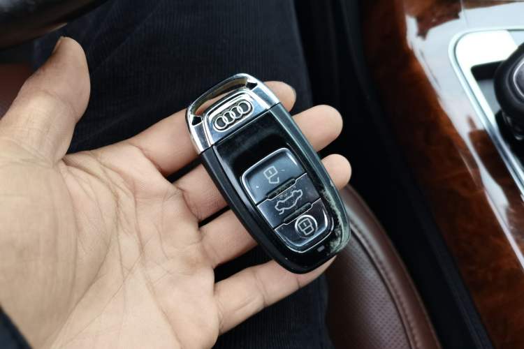 Used Audi A8 2012 A8L 45 TFSI quattro Luxury Model Vehicle Key