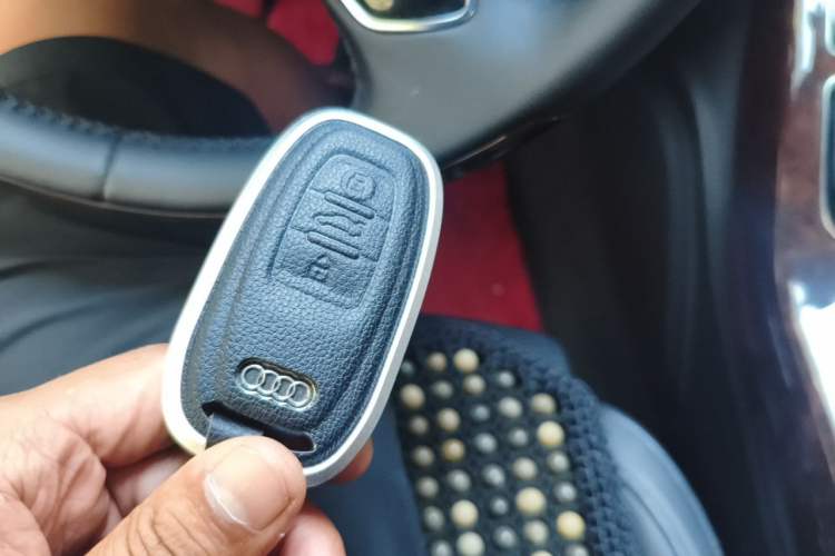 Used Audi A8 2012 A8L 45 TFSI quattro Luxury Model Vehicle Key