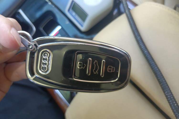 Used Audi A8 2012 A8L 45 TFSI quattro Luxury Model Vehicle Key
