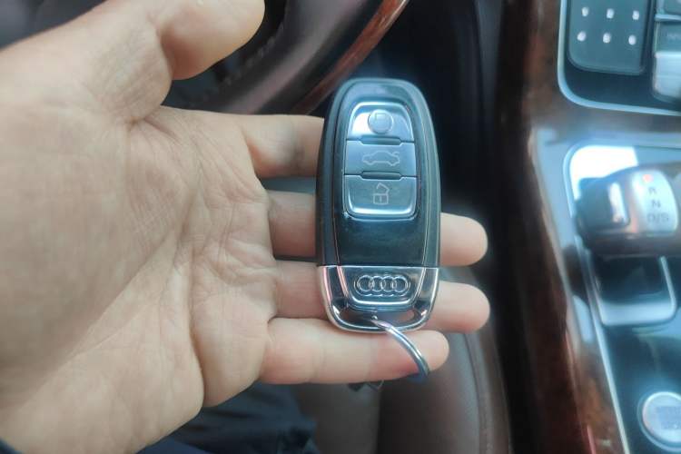 Used Audi A8 2012 A8L 50 TFSI quattro Comfort model Vehicle Key