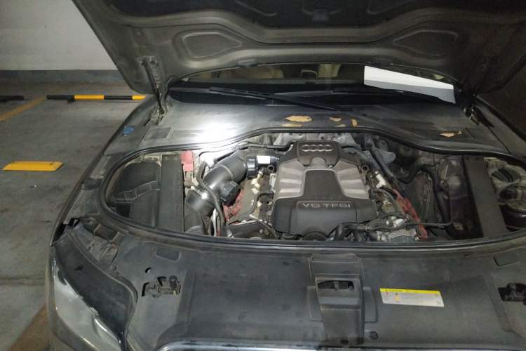 Used Audi A8 2012 A8L 45 TFSI quattro Comfort model Engine Bay Right