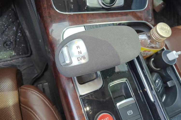Used Audi A8 2012 A8L 45 TFSI quattro Luxury Model Gear Lever