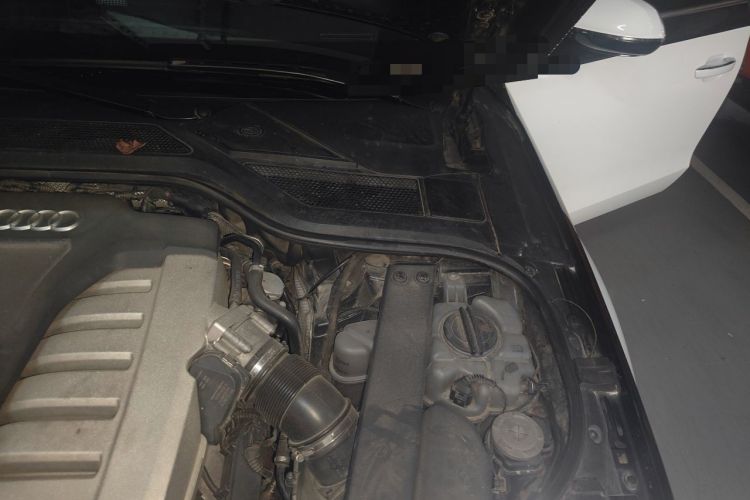 Used Audi A8 2012 A8L 6.3 FSI W12 quattro Engine Bay Left