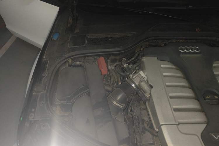 Used Audi A8 2012 A8L 6.3 FSI W12 quattro Engine Bay Right
