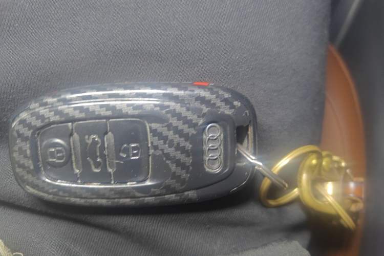 Used Audi A8 2012 A8L 6.3 FSI W12 quattro Vehicle Key