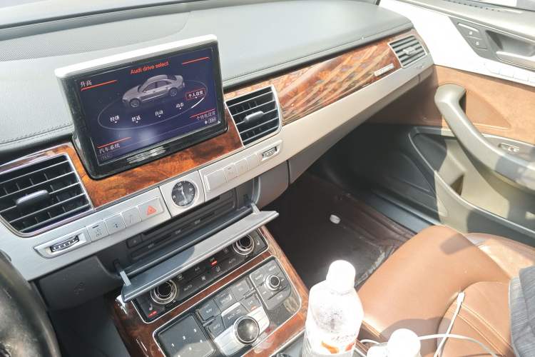 Used Audi A8 2013 A8L 45 TFSI quattro Comfort model Audio And AC Panel