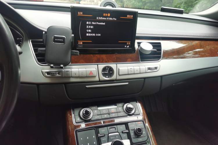 Used Audi A8 2013 A8L 45 TFSI quattro Comfort model Audio And AC Panel