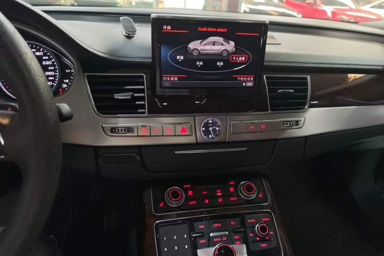 Used Audi A8 2013 A8L 45 TFSI quattro Comfort model Audio And AC Panel