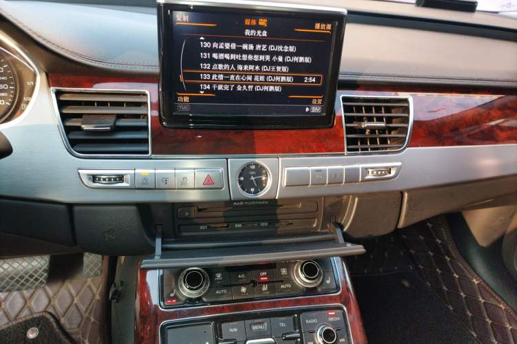 Used Audi A8 2013 A8L 45 TFSI quattro Comfort model Audio And AC Panel