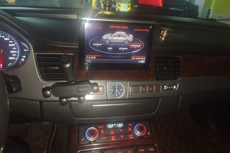 Used Audi A8 2013 A8L 30 FSI Comfort Model Audio And AC Panel