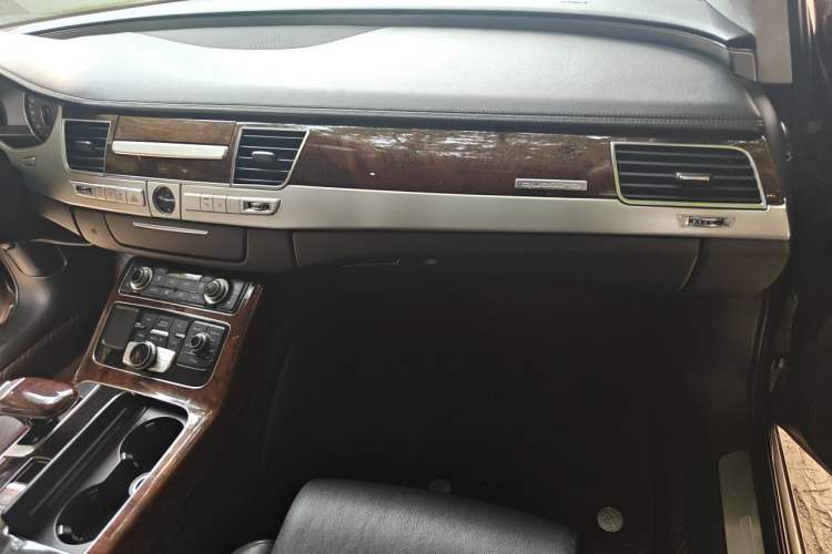 Used Audi A8 2013 A8L 45 TFSI quattro Comfort model Audio And AC Panel