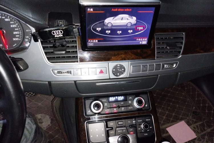 Used Audi A8 2013 A8L 45 TFSI quattro Comfort model Audio And AC Panel