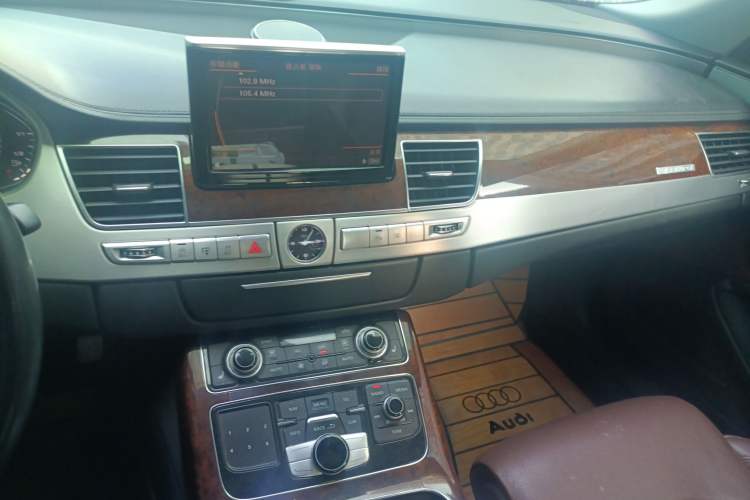 Used Audi A8 2013 A8L 45 TFSI quattro Comfort model Audio And AC Panel