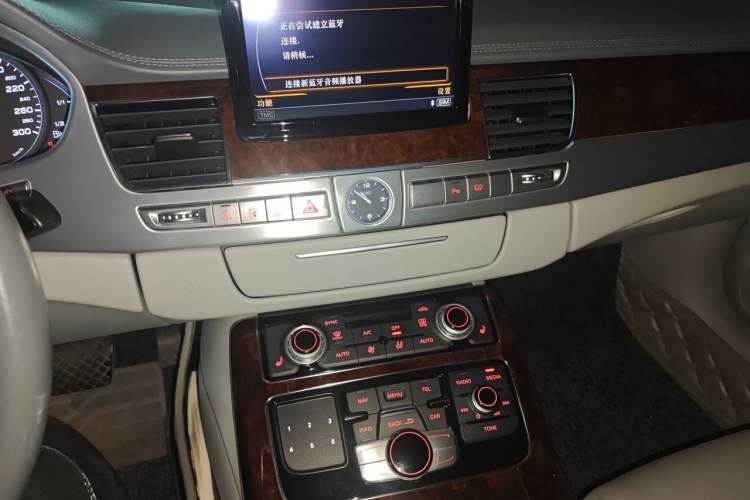 Used Audi A8 2013 A8L 45 TFSI quattro Comfort model Audio And AC Panel