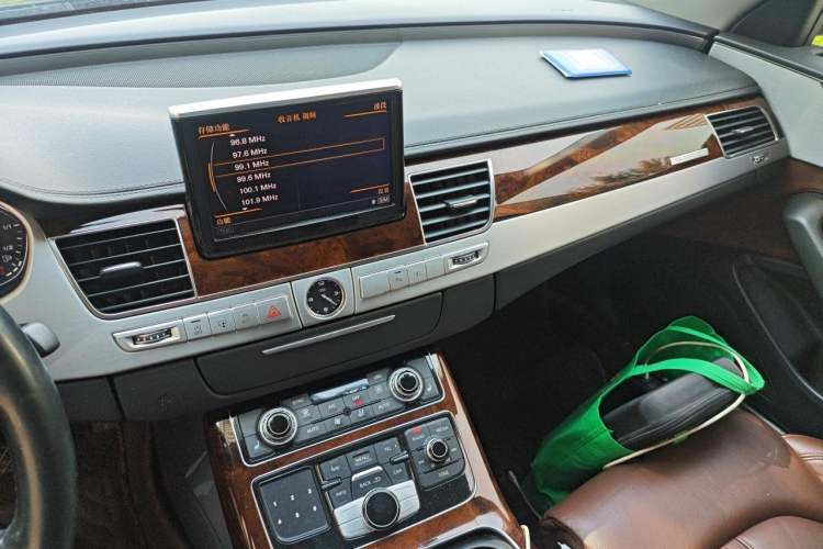Used Audi A8 2013 A8L 45 TFSI quattro Comfort model Audio And AC Panel