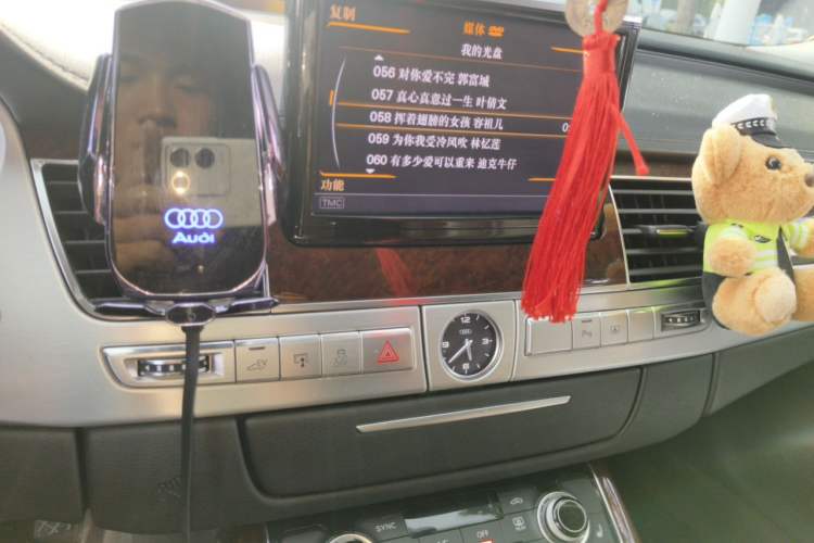 Used Audi A8 2013 A8L 40 hybrid Audio And AC Panel