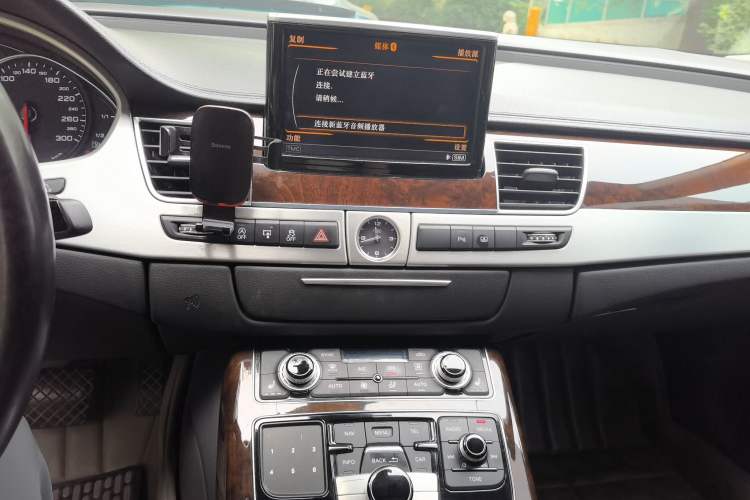 Used Audi A8 2013 A8L 45 TFSI quattro Comfort model Audio And AC Panel