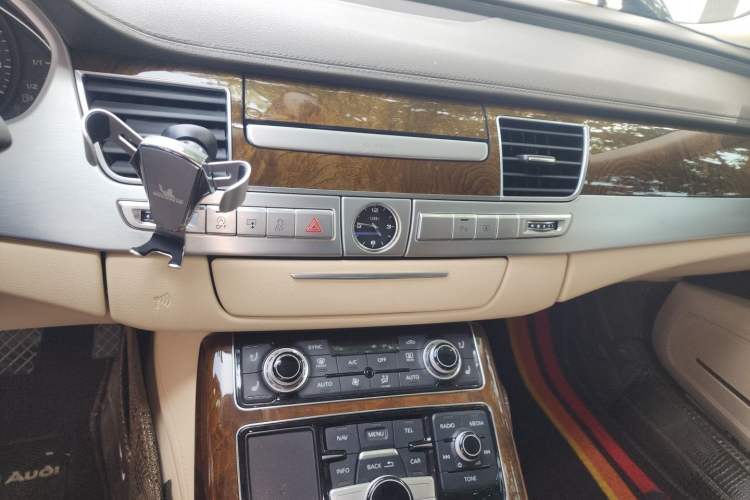 Used Audi A8 2013 A8L 50 TFSI quattro Exclusive Edition Audio And AC Panel