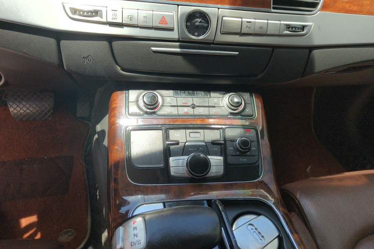 Used Audi A8 2013 A8L 45 TFSI quattro Luxury Model Audio And AC Panel