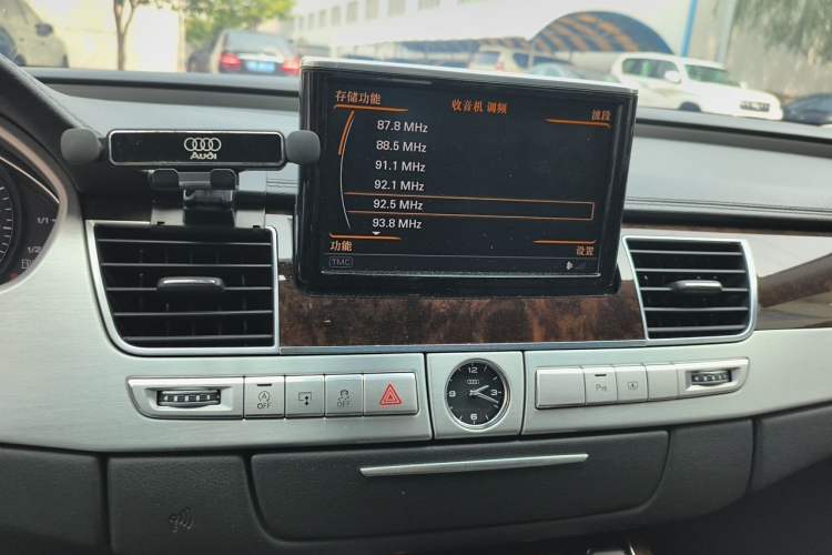 Used Audi A8 2013 A8L 45 TFSI quattro Comfort model Audio And AC Panel