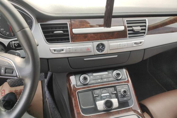 Used Audi A8 2013 A8L 45 TFSI quattro Comfort model Audio And AC Panel