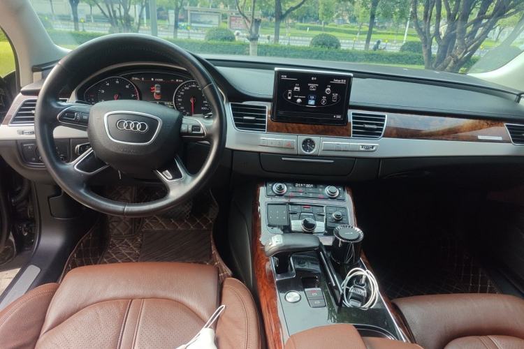 Used Audi A8 2013 A8L 45 TFSI quattro Comfort model Center Console