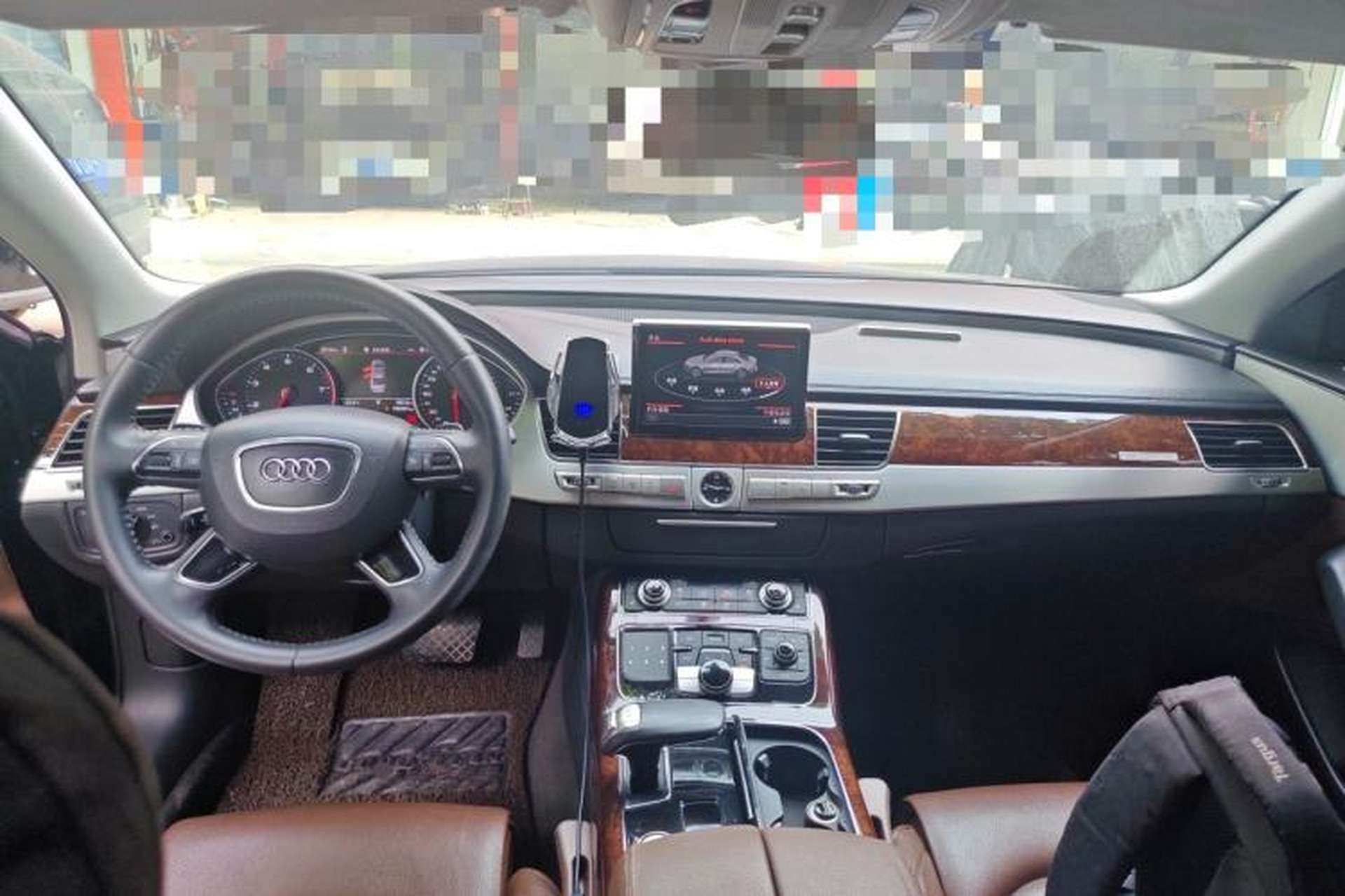 Used Audi A8 2013 A8L 45 TFSI quattro Comfort model Center Console