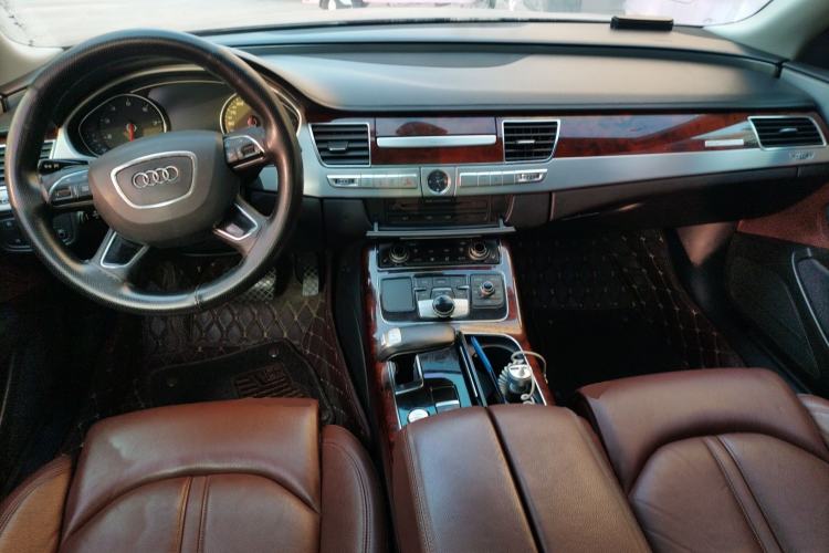 Used Audi A8 2013 A8L 45 TFSI quattro Comfort model Center Console