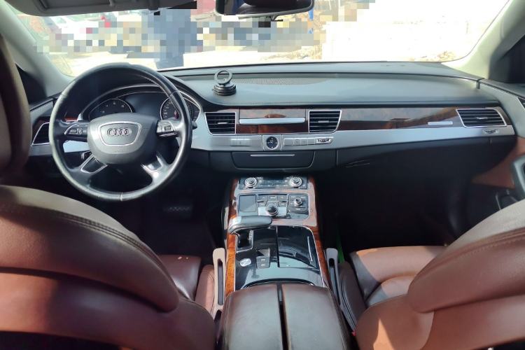 Used Audi A8 2013 A8L 45 TFSI quattro Comfort model Center Console
