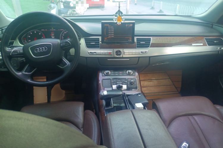 Used Audi A8 2013 A8L 45 TFSI quattro Comfort model Center Console
