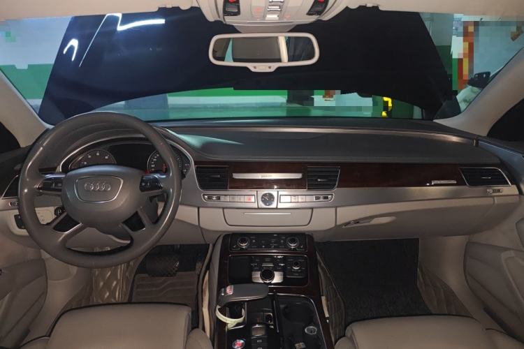 Used Audi A8 2013 A8L 45 TFSI quattro Comfort model Center Console