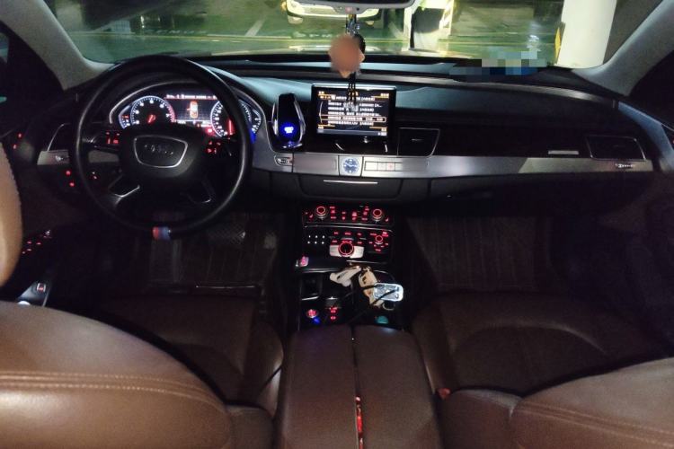 Used Audi A8 2013 A8L 45 TFSI quattro Comfort model Center Console