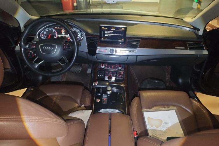 Used Audi A8 2013 A8L 45 TFSI quattro Comfort model Center Console