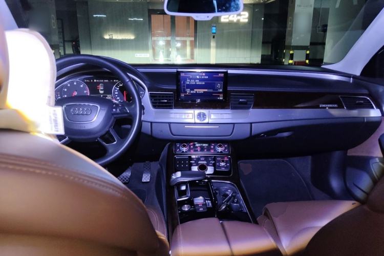Used Audi A8 2013 A8L 50 TFSI quattro Luxury Model Center Console