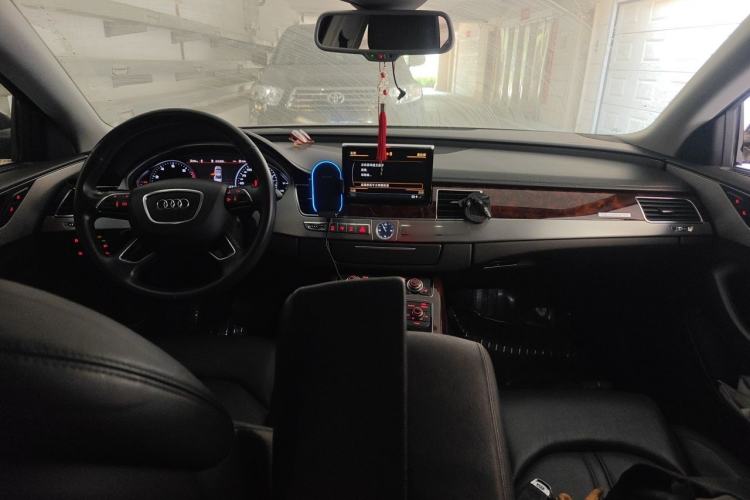 Used Audi A8 2013 A8L 45 TFSI quattro Comfort model Center Console