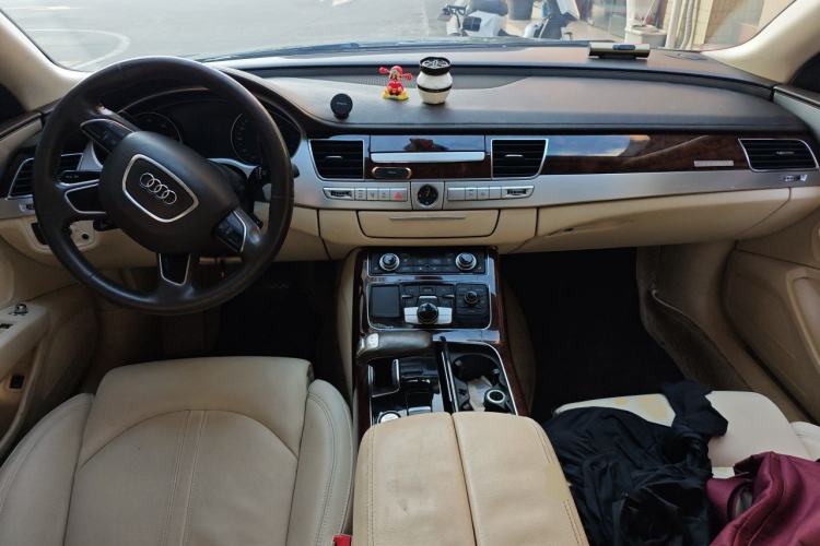 Used Audi A8 2013 A8L 45 TFSI quattro Comfort model Center Console